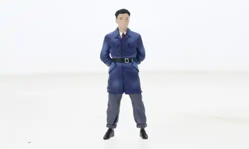 Figur Enzo (jung), 1 18, KK Scale | Nur noch kurze Zeit